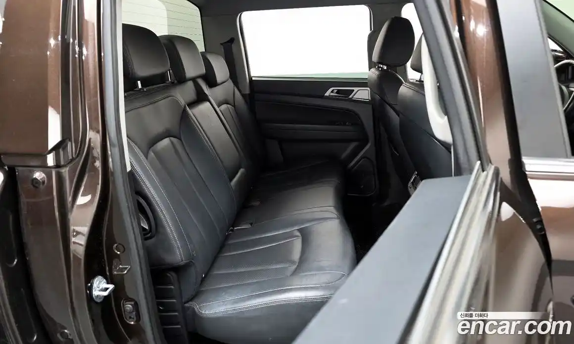 SsangYong Rexton 2018 2.2 Автомат в Москве № 1010927, фото 12