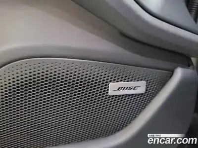Porsche Taycan 2024 0.1 гидро в Москве № 1011940, миниатюра 12