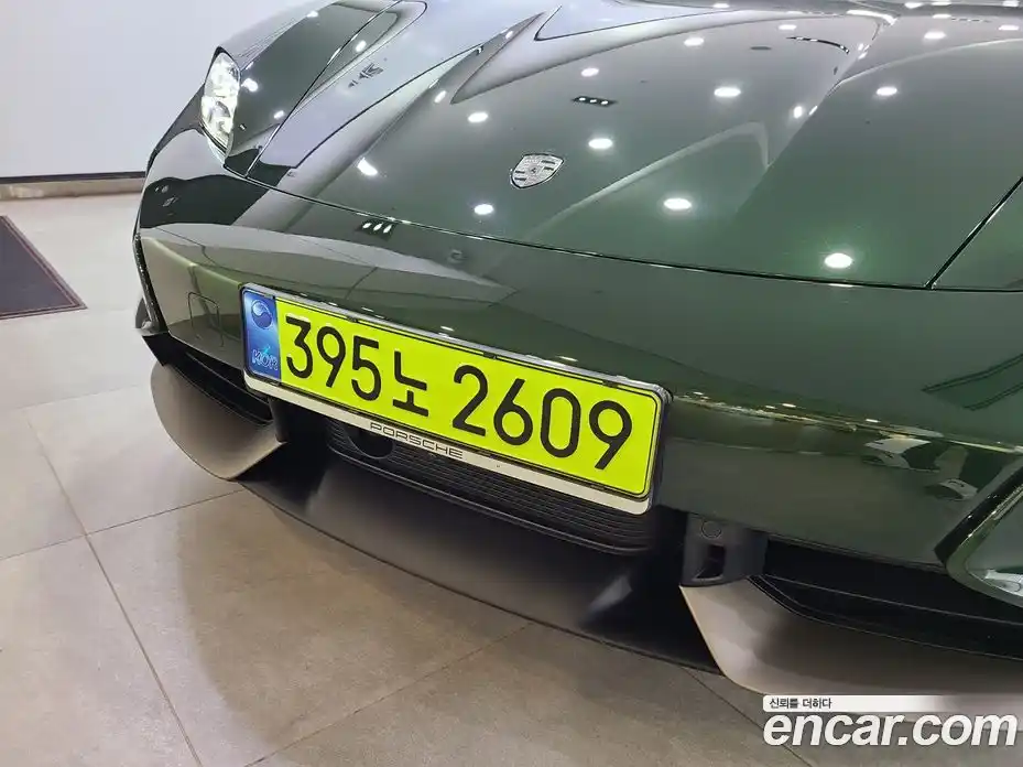 Porsche Taycan 2024 0.1 гидро в Москве № 1011940, фото 20
