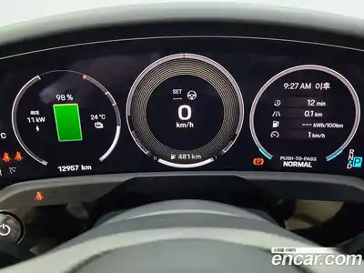 Porsche Taycan 2024 0.1 гидро в Москве № 1011940, миниатюра 8