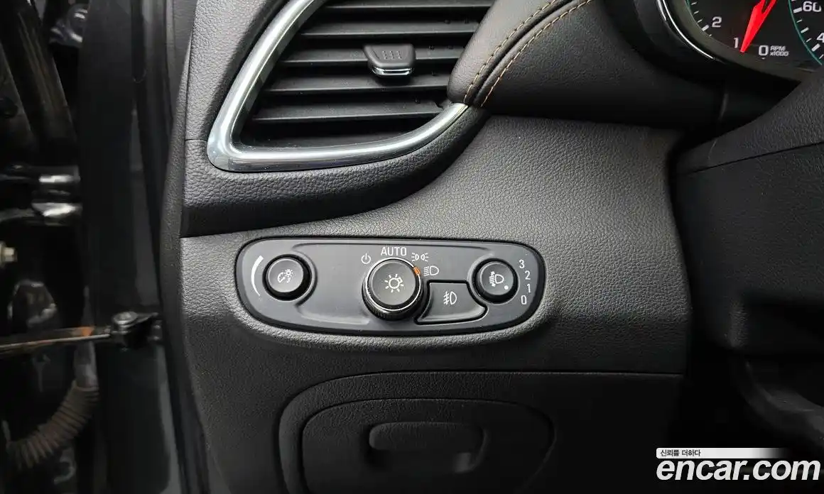 Chevrolet Trax 2017 1.6 Автомат в Москве № 1012440, фото 18