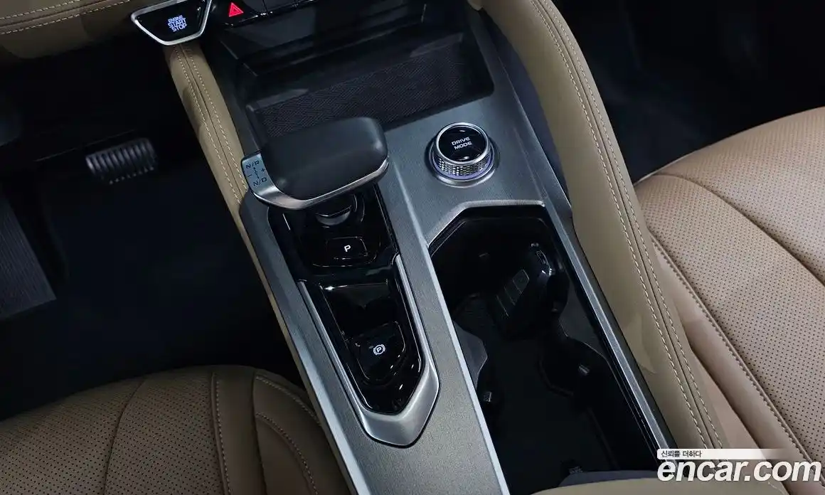 Renault Grand Koleos 2025 2.0 Автомат в Москве № 1012845, фото 9