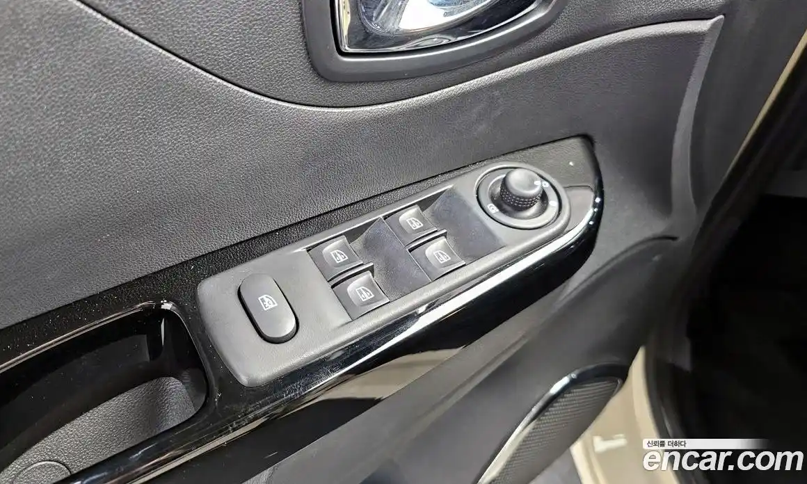 Renault QM3 2017 1.5 Автомат в Москве № 1012882, фото 17