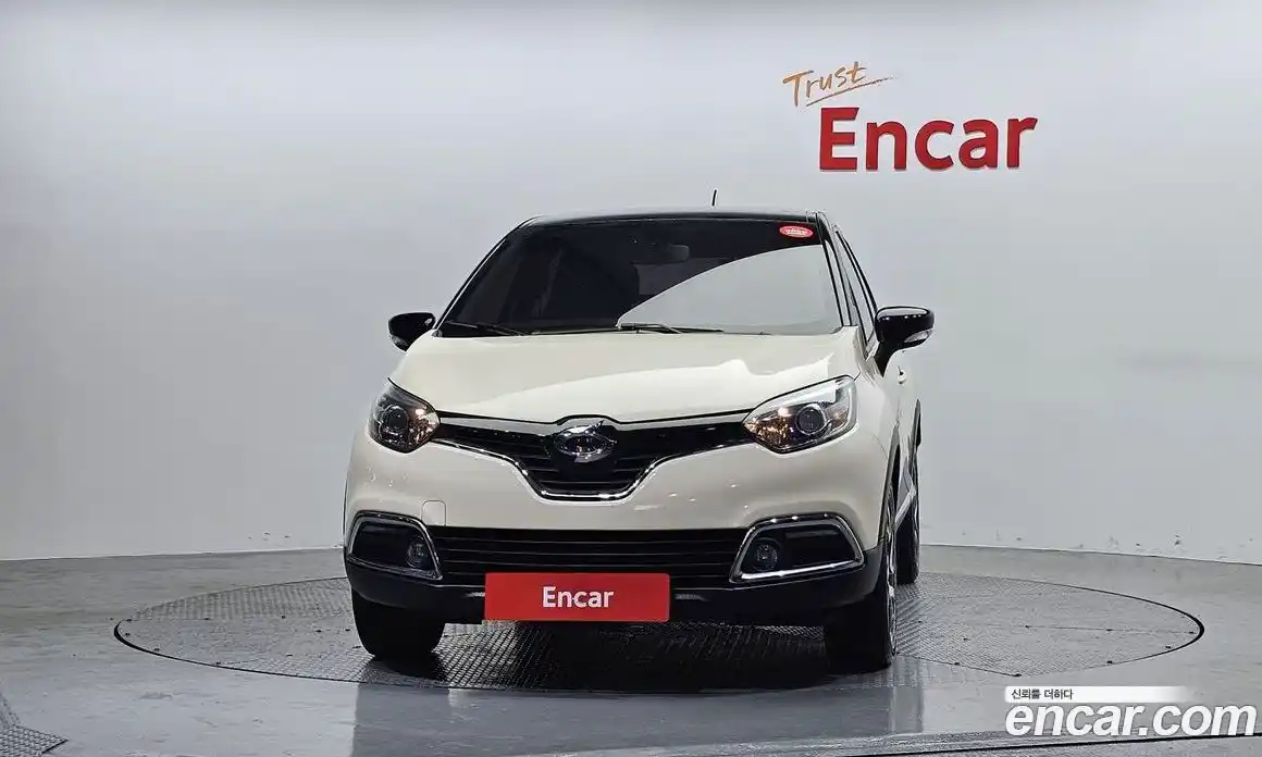 Renault QM3 2017 1.5 Автомат в Москве № 1012882, фото 3