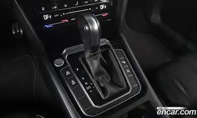 Volkswagen Arteon 2023 2.0 гидро в Москве № 1014606, миниатюра 8