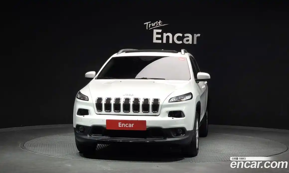 Jeep Cherokee 2017 2.4 гидро в Москве № 1015045, фото 3