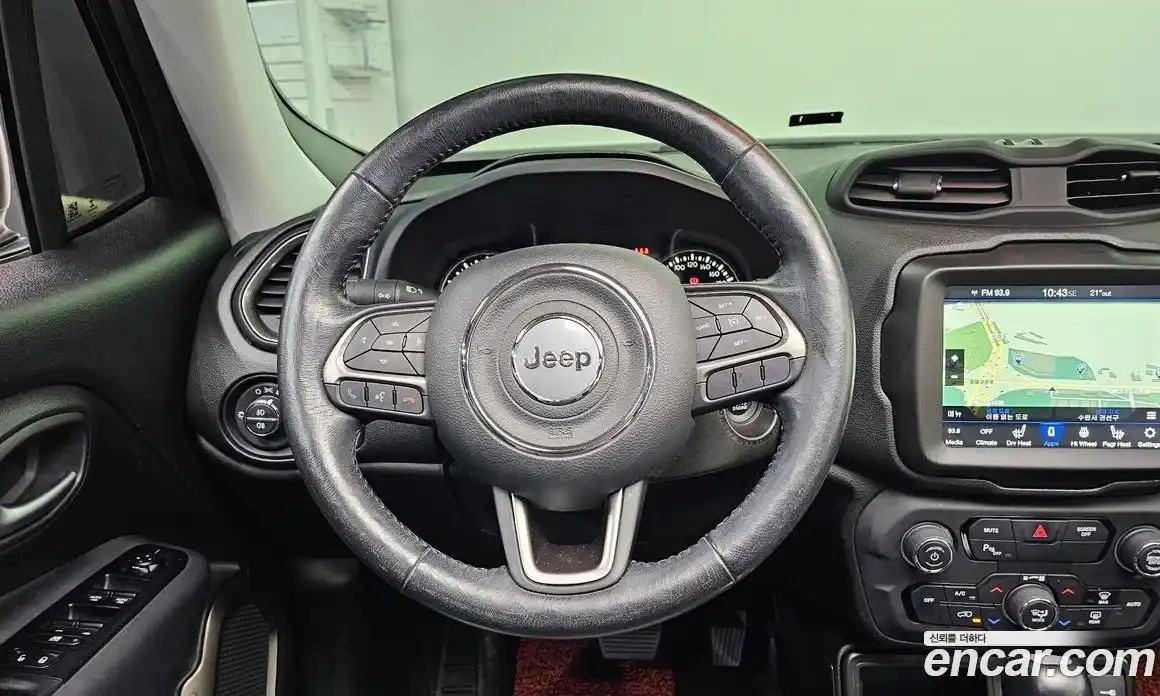 Jeep Renegade 2019 2.4 гидро в Москве № 1015060, фото 13