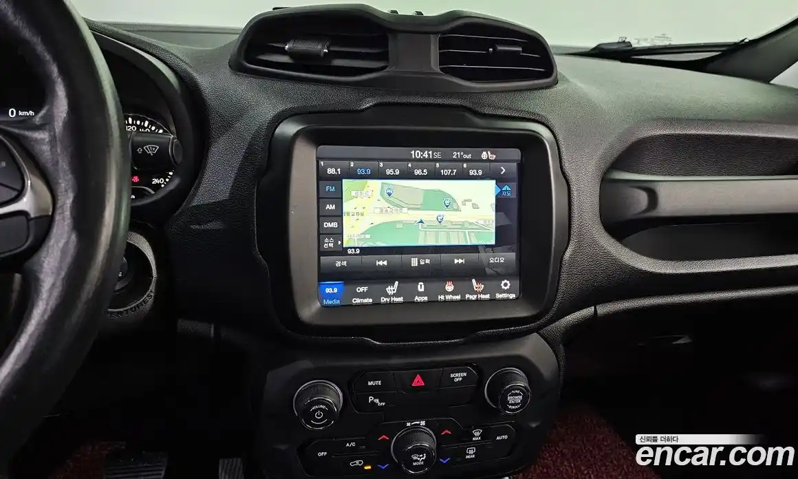 Jeep Renegade 2019 2.4 гидро в Москве № 1015060, фото 14