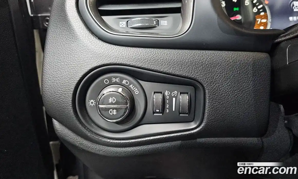 Jeep Renegade 2019 2.4 гидро в Москве № 1015060, фото 17