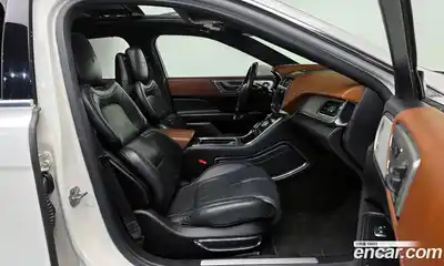Lincoln Continental 2018 3.0 гидро в Москве № 1037698, миниатюра 11
