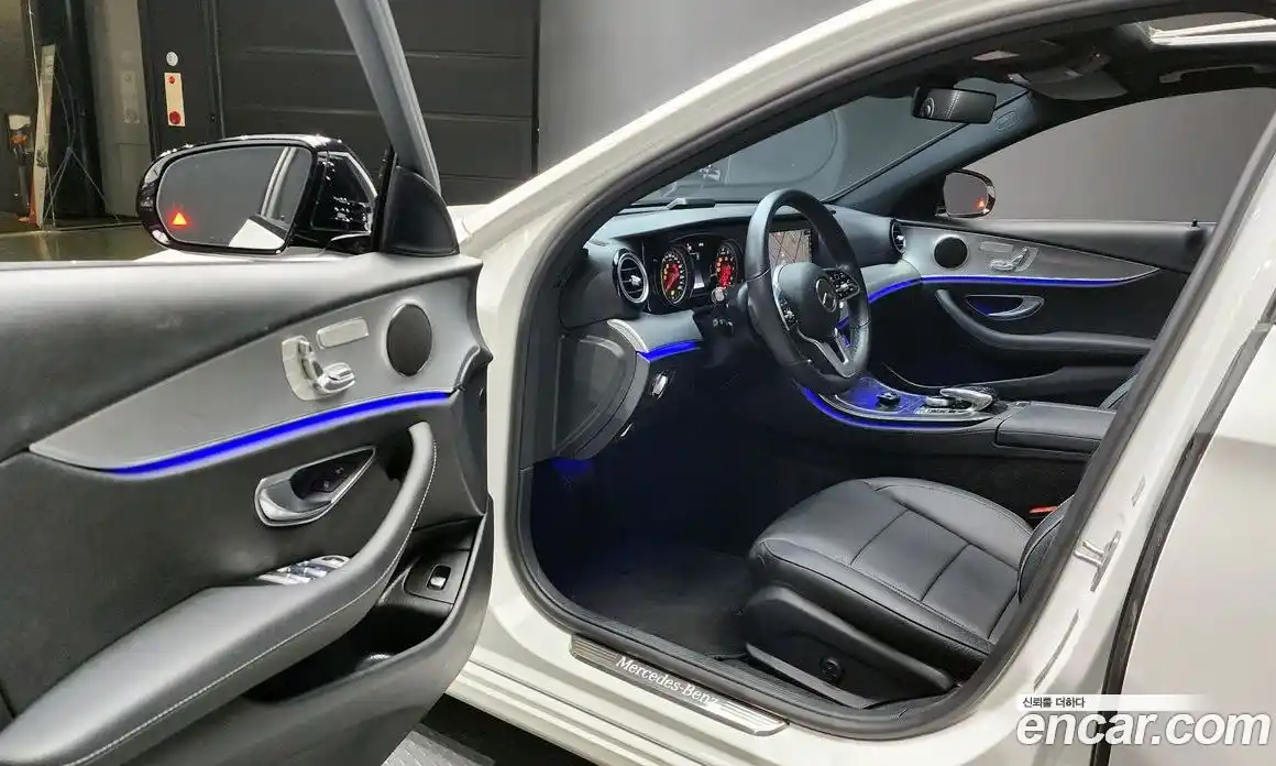 Mercedes-Benz E-Class 2020 2.0 гидро в Москве № 140110, фото 11