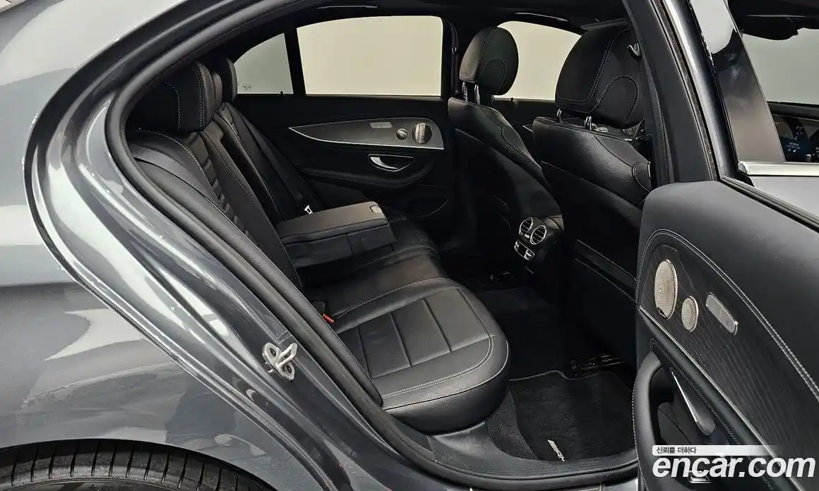 Mercedes-Benz E-Class 2022 2.0 гидро в Москве № 140230, фото 12