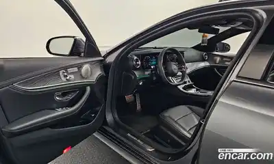 Mercedes-Benz E-Class 2022 2.0 гидро в Москве № 140230, миниатюра 10