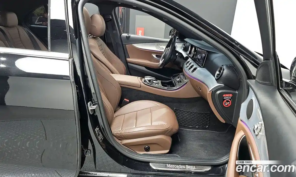 Mercedes-Benz E-Class 2019 2.0 гидро в Москве, фото 11