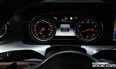 Mercedes-Benz E-Class 2019 2.0 гидро в Москве, миниатюра 8