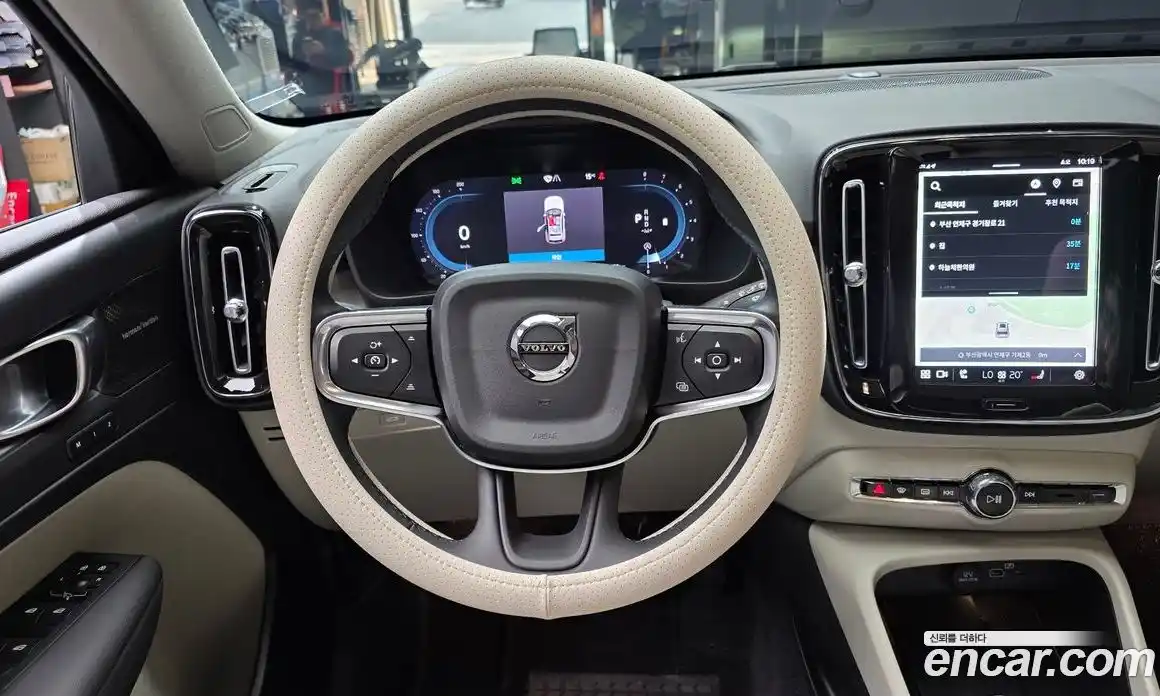 Volvo XC40 2024 2.0 гидро в Москве № 153760, фото 13