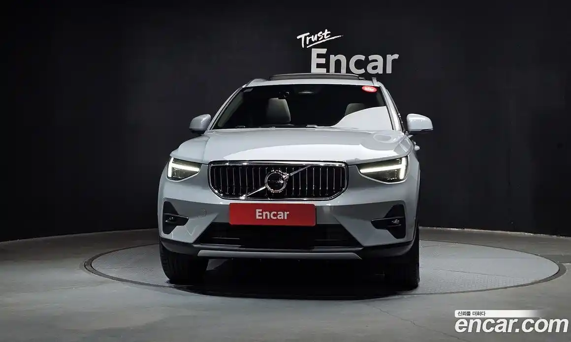 Volvo XC40 2024 2.0 гидро в Москве № 153760, фото 3