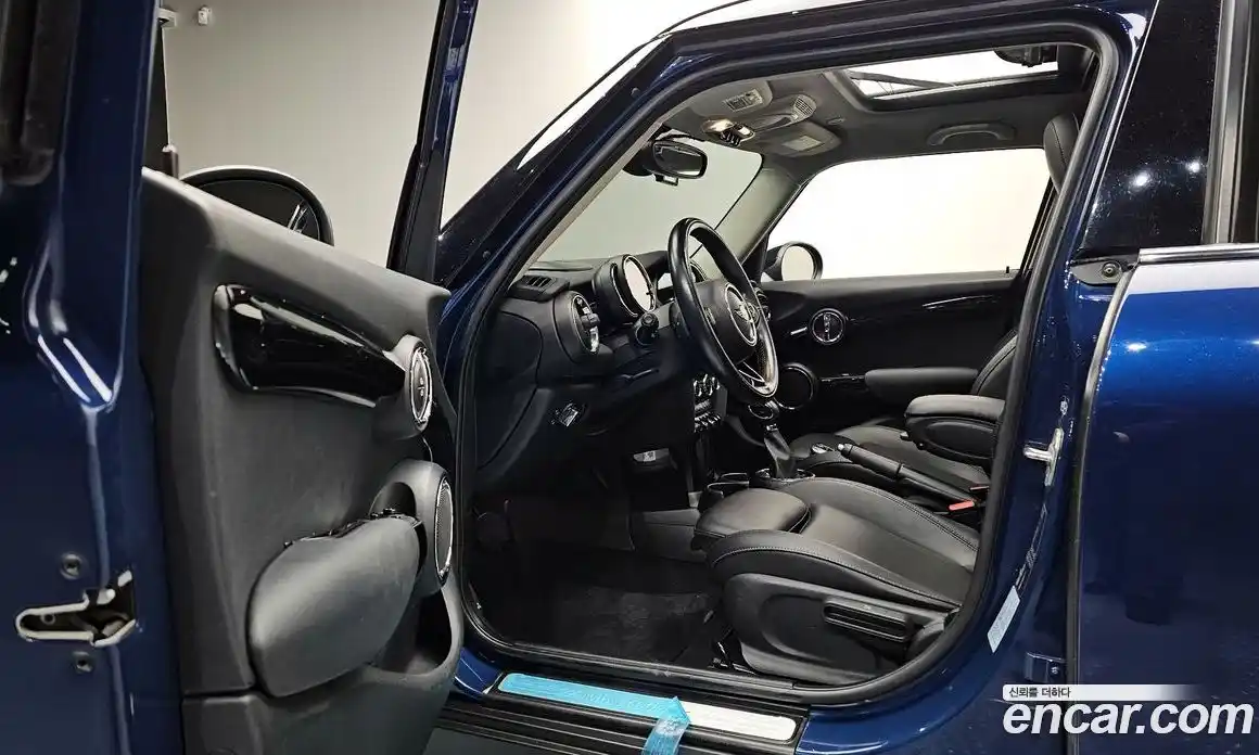 Mini Cooper 2017 2.0 гидро в Москве № 154467, фото 10