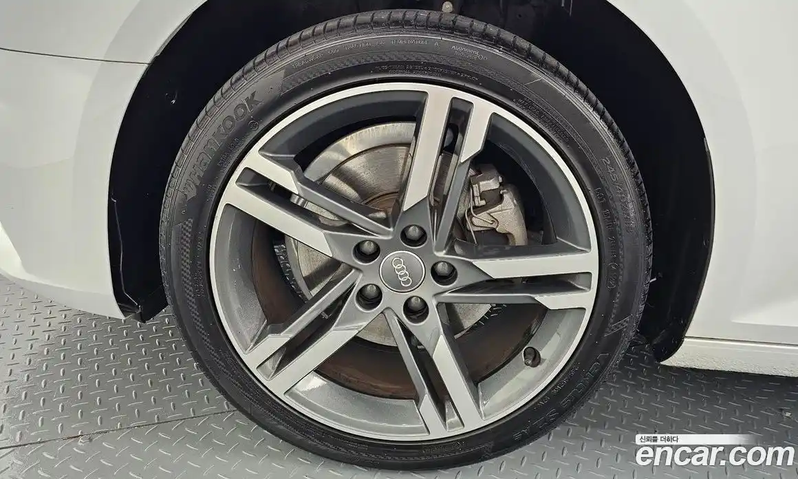 Audi A4 2019 2.0 гидро в Москве № 158018, фото 5