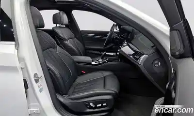 BMW 5-Series 2021 2.0 гидро в Москве № 158393, миниатюра 11