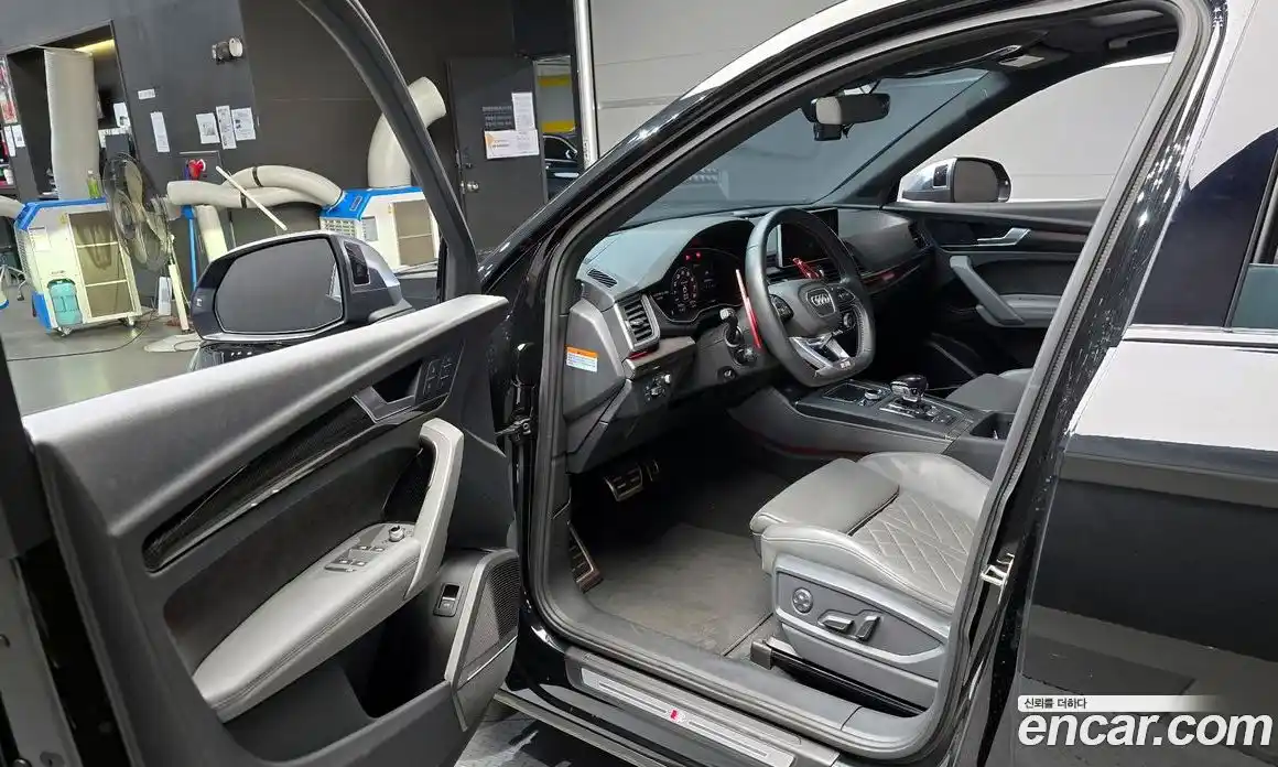 Audi SQ5 2020 3.0 гидро в Москве № 162978, фото 11