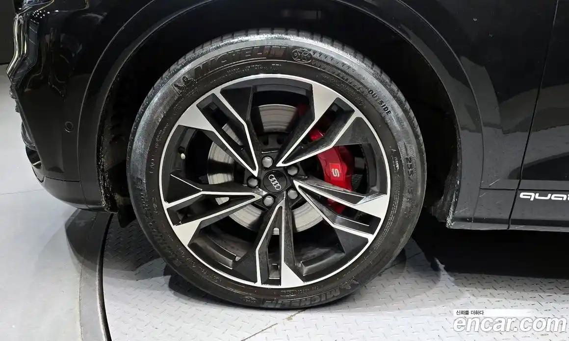 Audi SQ5 2020 3.0 гидро в Москве № 162978, фото 5