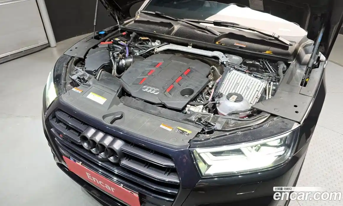 Audi SQ5 2020 3.0 гидро в Москве № 162978, фото 6