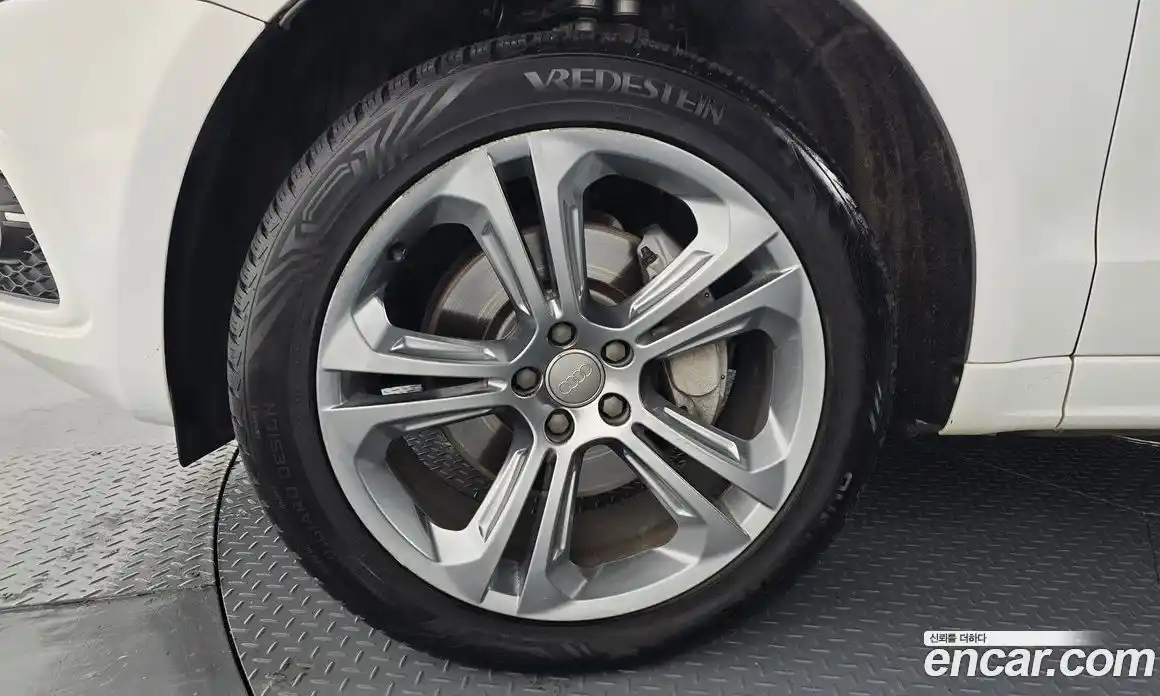 Audi Q5 2015 3.0 гидро в Москве № 163832, фото 5