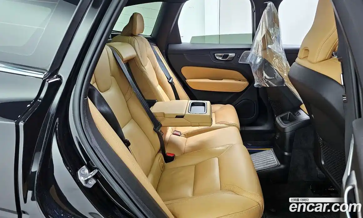 Volvo XC60 2021 2.0 гидро в Москве № 164705, фото 12