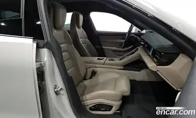 Porsche Taycan 2022 0.1 гидро в Москве № 165229, миниатюра 10
