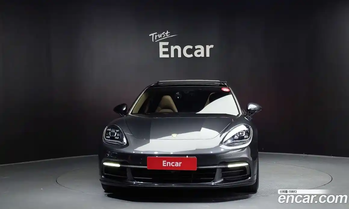Porsche Panamera 2018 3.0 гидро в Москве № 165413, фото 3