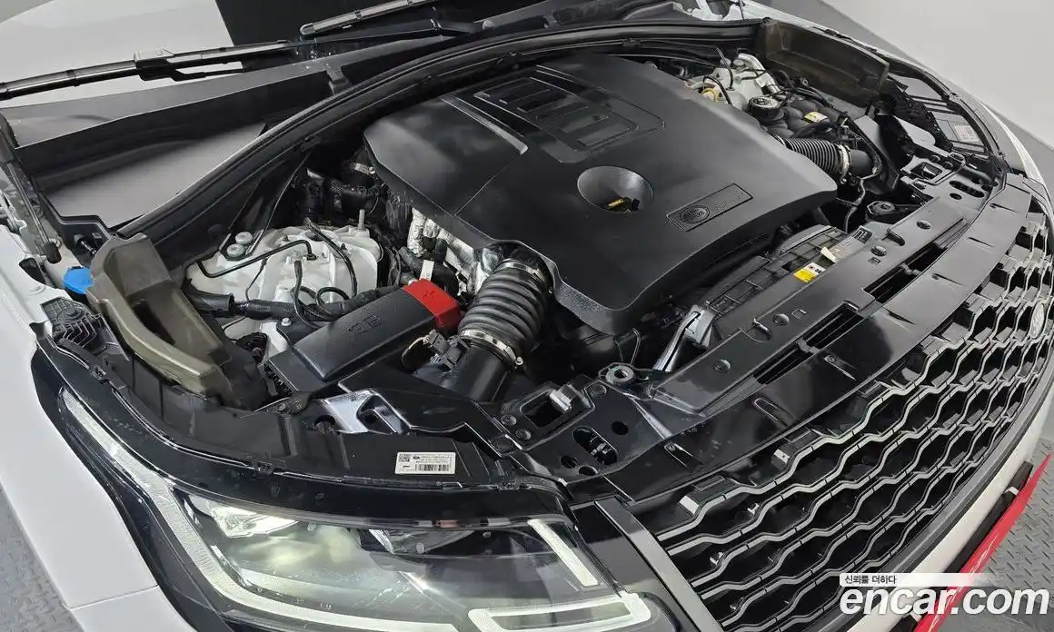 Land Rover Range-Rover Velar 2022 3.0 гидро в Москве № 166066, фото 6