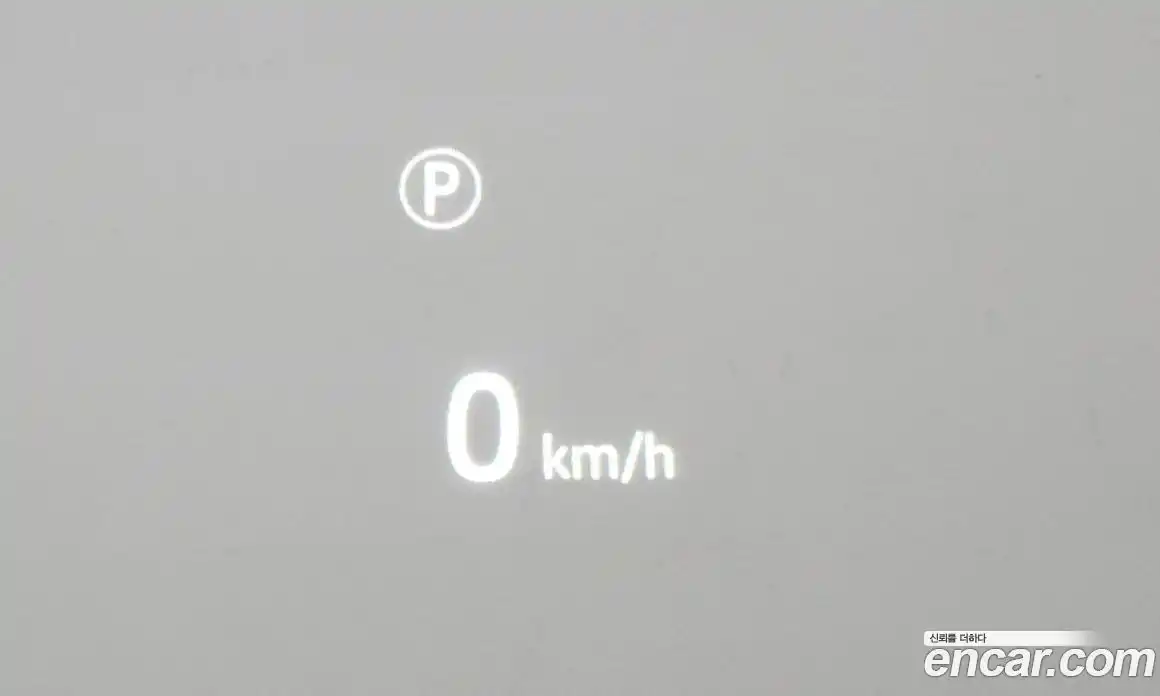 Land Rover Range-Rover Evoque 2024 2.0 гидро в Москве № 166099, фото 13