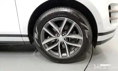 Land Rover Range-Rover Evoque 2024 2.0 гидро в Москве № 166099, миниатюра 5