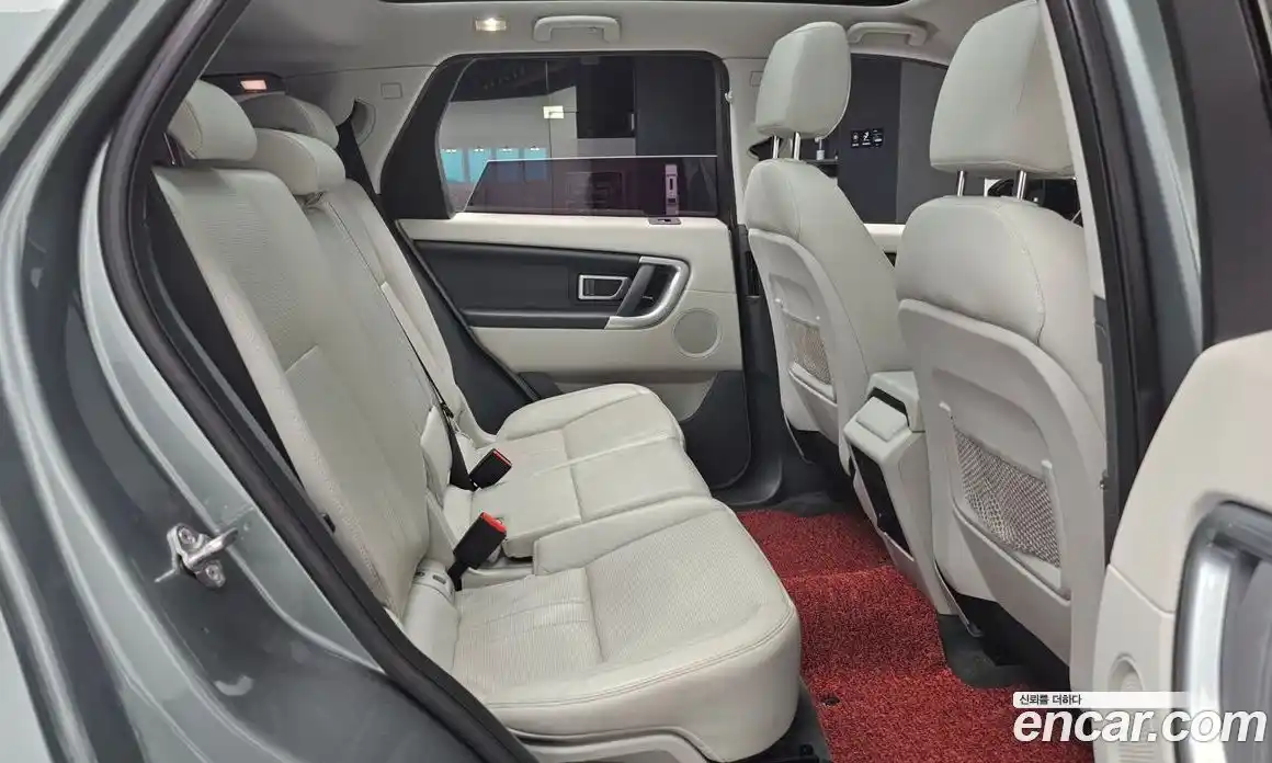 Land Rover Discovery Sport 2017 2.0 гидро в Москве № 166156, фото 12