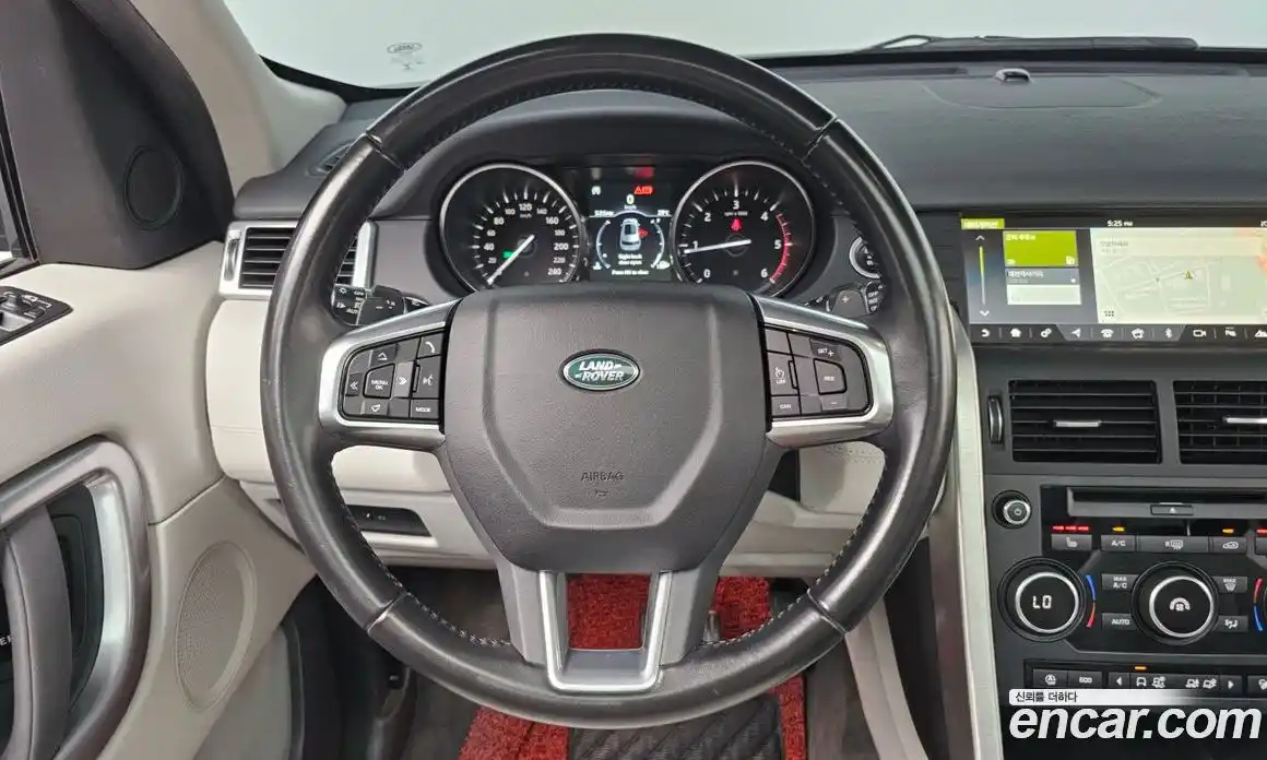 Land Rover Discovery Sport 2017 2.0 гидро в Москве № 166156, фото 13