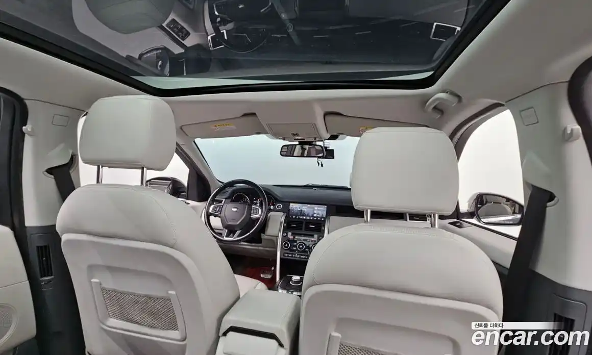 Land Rover Discovery Sport 2017 2.0 гидро в Москве № 166156, фото 18