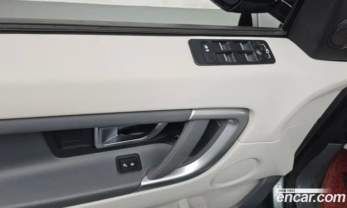 Land Rover Discovery Sport 2017 2.0 гидро в Москве № 166156, фото 19