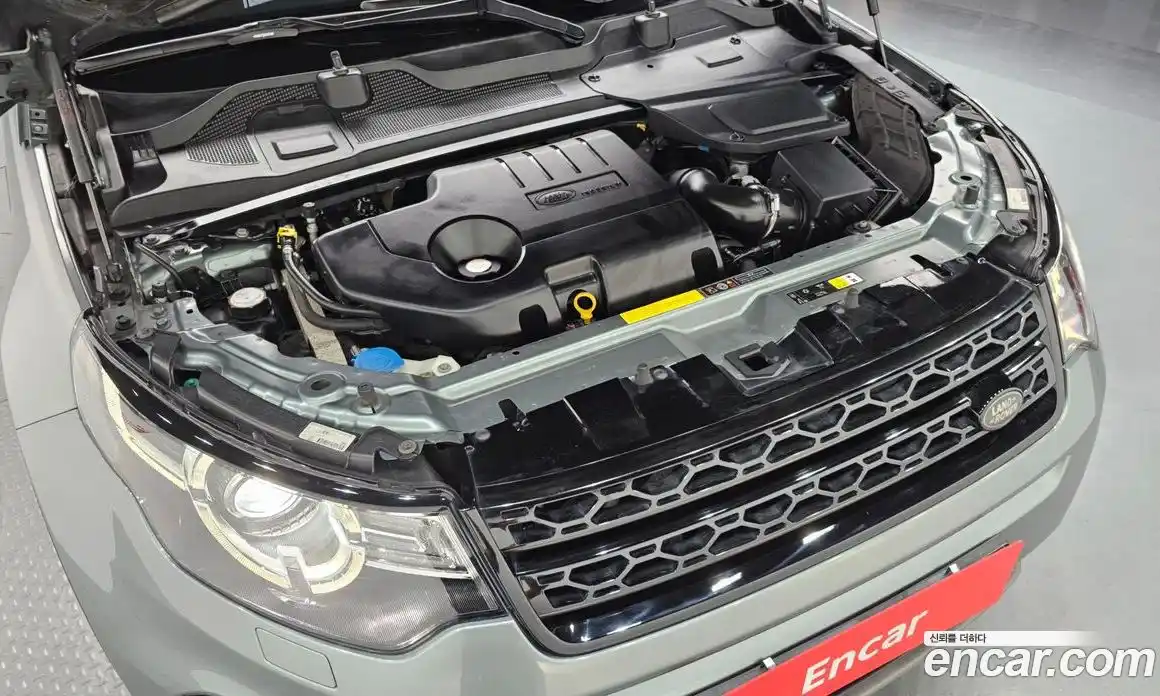 Land Rover Discovery Sport 2017 2.0 гидро в Москве № 166156, фото 6