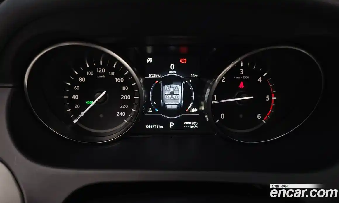 Land Rover Discovery Sport 2017 2.0 гидро в Москве № 166156, фото 8