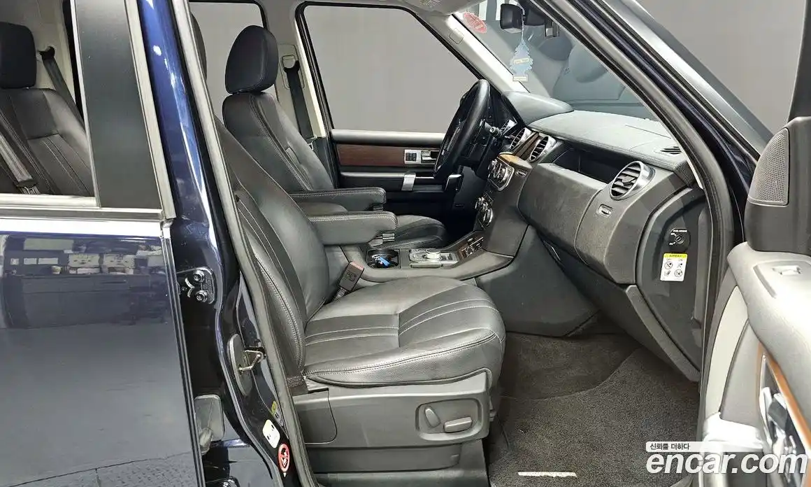 Land Rover Discovery 2016 3.0 гидро в Москве № 166270, фото 11