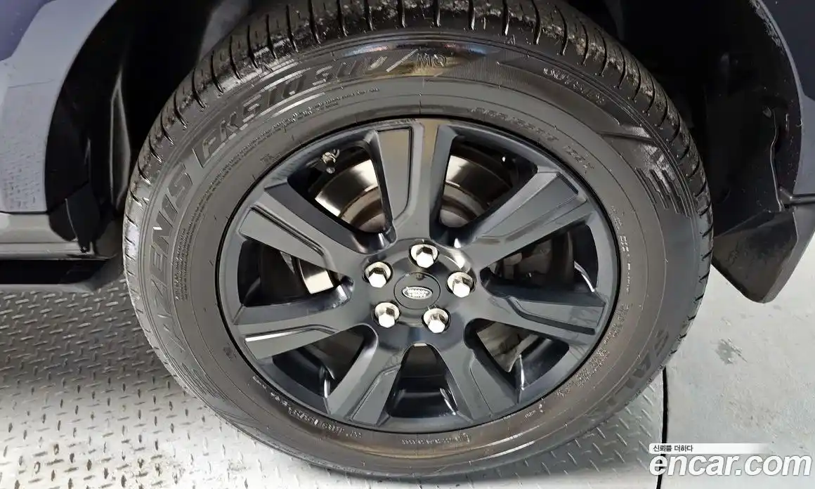 Land Rover Discovery 2016 3.0 гидро в Москве № 166270, фото 5