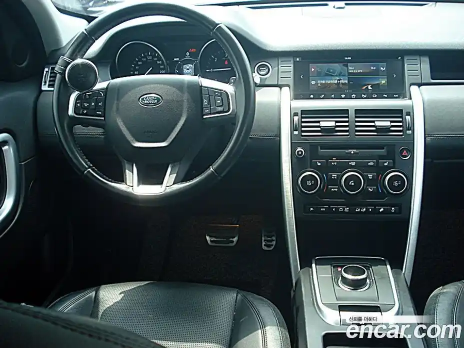 Land Rover Discovery Sport 2017 2.0 гидро в Москве № 166861, фото 17