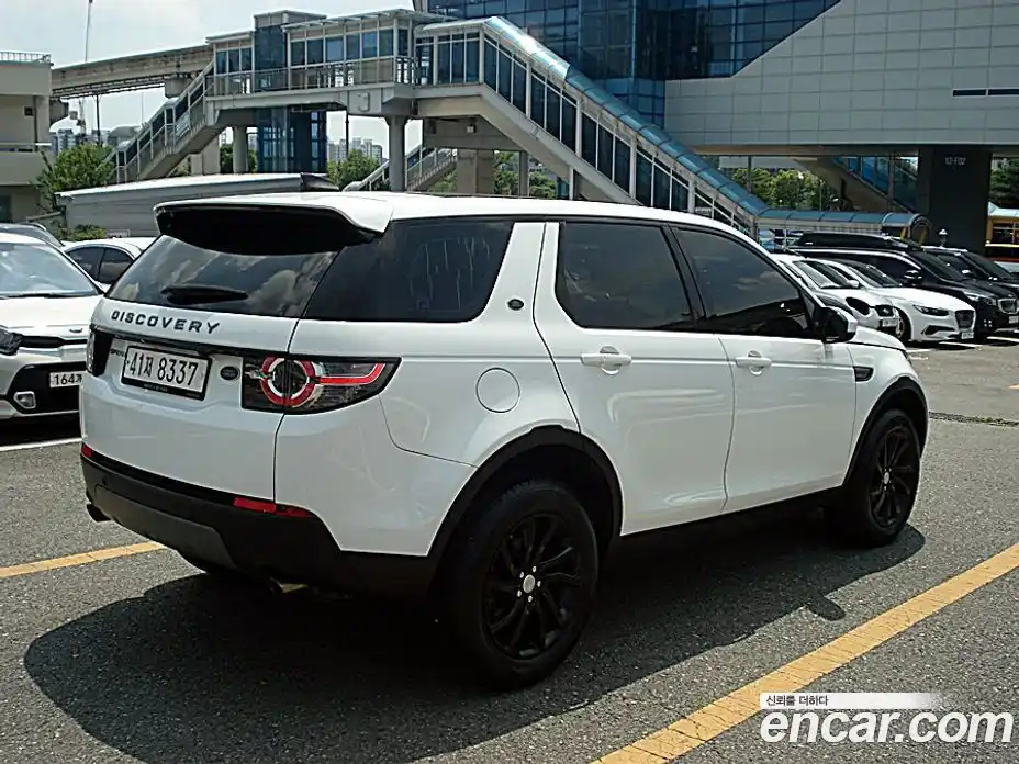 Land Rover Discovery Sport 2017 2.0 гидро в Москве № 166861, фото 19