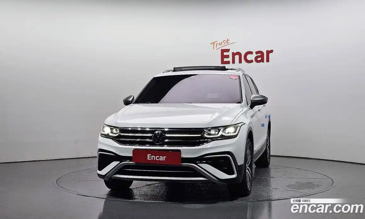 Volkswagen Tiguan 2022 2.0 гидро в Москве № 168644, фото 3