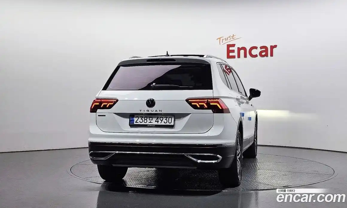 Volkswagen Tiguan 2022 2.0 гидро в Москве № 168644, фото 4