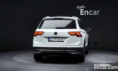 Volkswagen Tiguan 2023 2.0 гидро в Москве № 168680, миниатюра 4