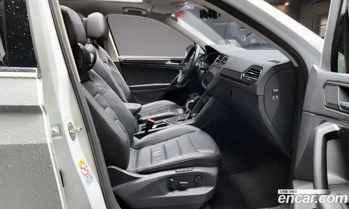 Volkswagen Tiguan 2023 2.0 гидро в Москве № 168680, фото 10