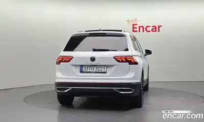Volkswagen Tiguan 2022 2.0 гидро в Москве № 168741, миниатюра 4