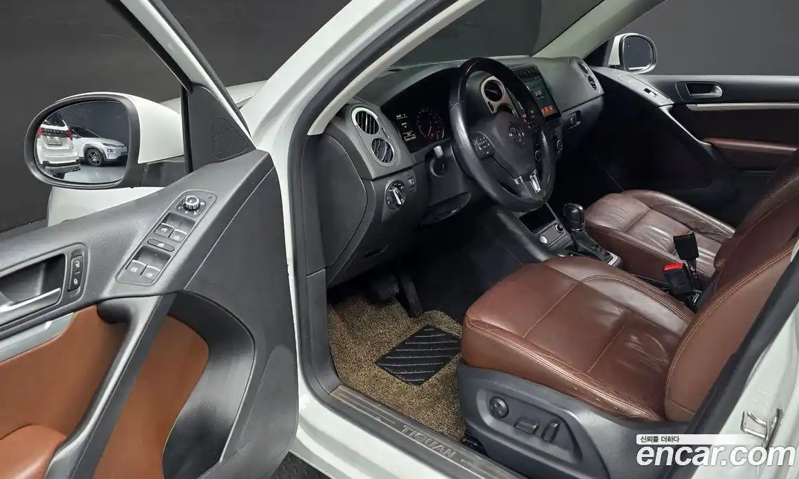 Volkswagen Tiguan 2014 2.0 гидро в Москве № 169114, фото 11